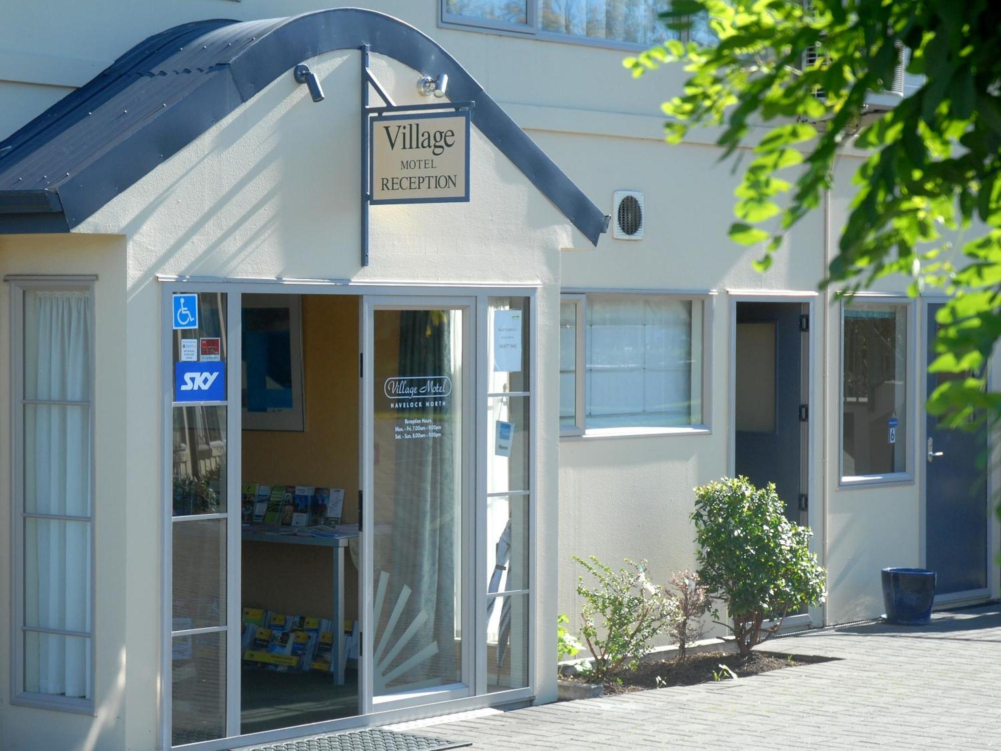 Village Motel Havelock North Eksteriør bilde