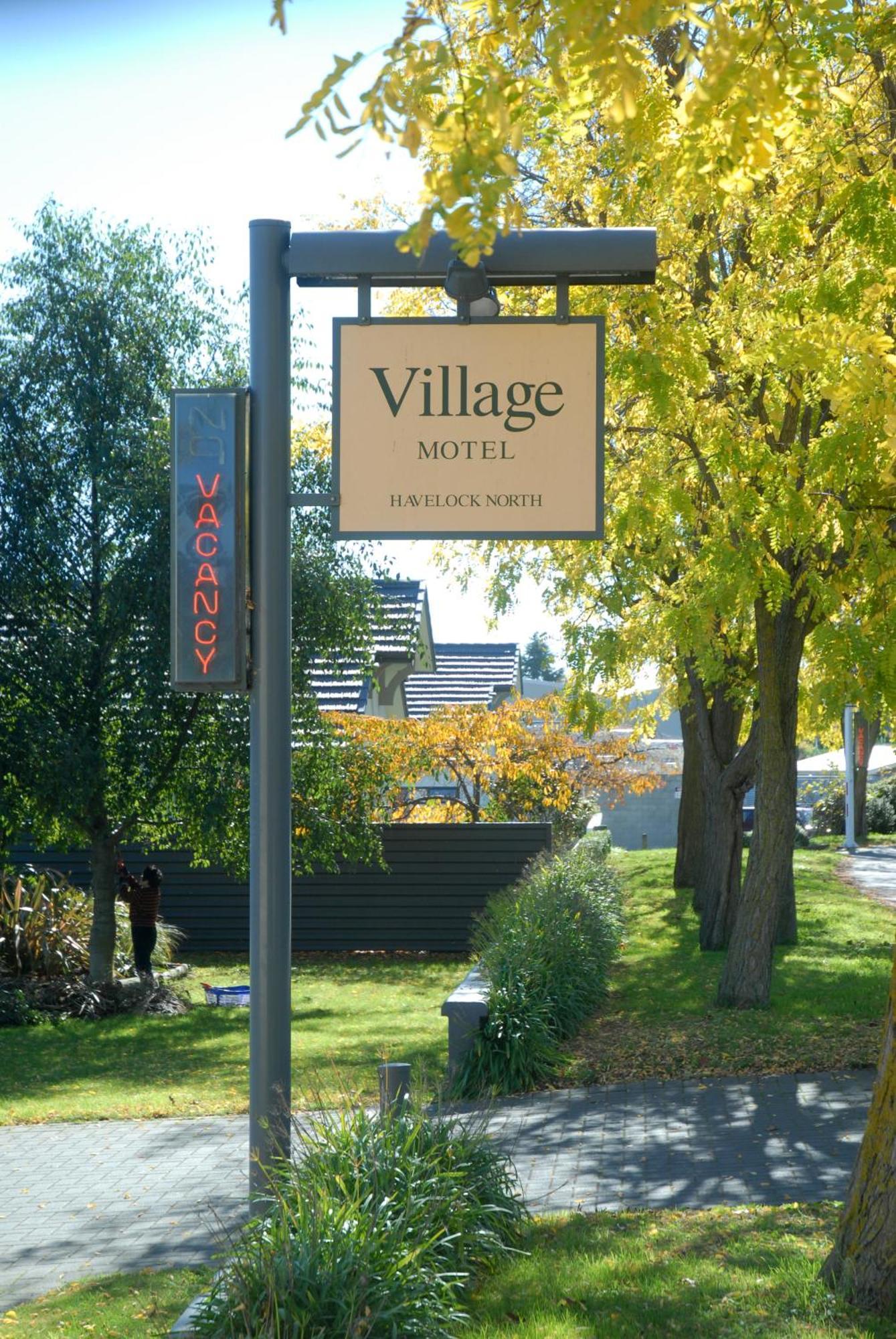Village Motel Havelock North Eksteriør bilde